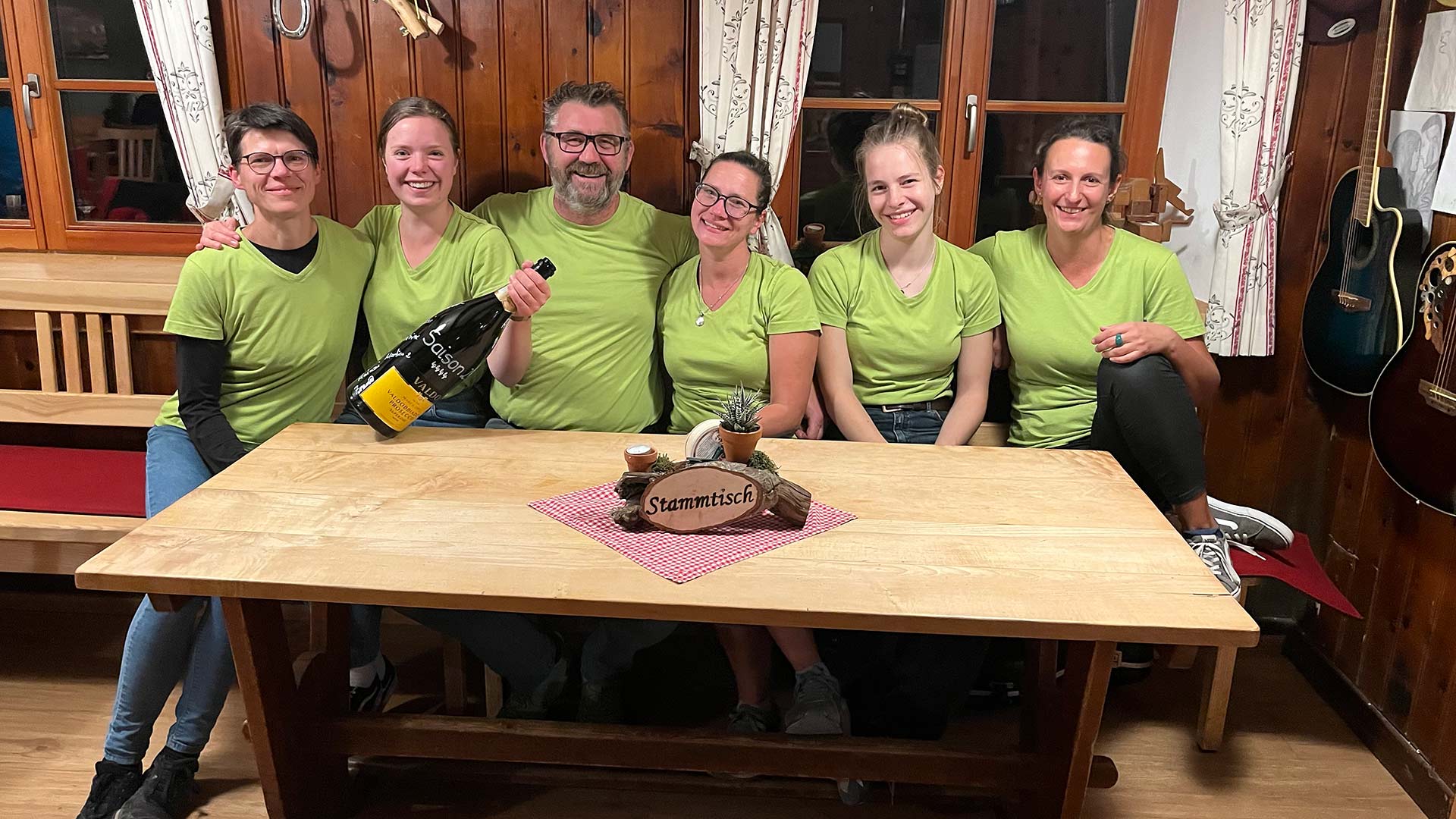 neue-traunsteiner-huette_team_2023 Neue Traunsteiner Hütte - Reiteralpe - Team 2023